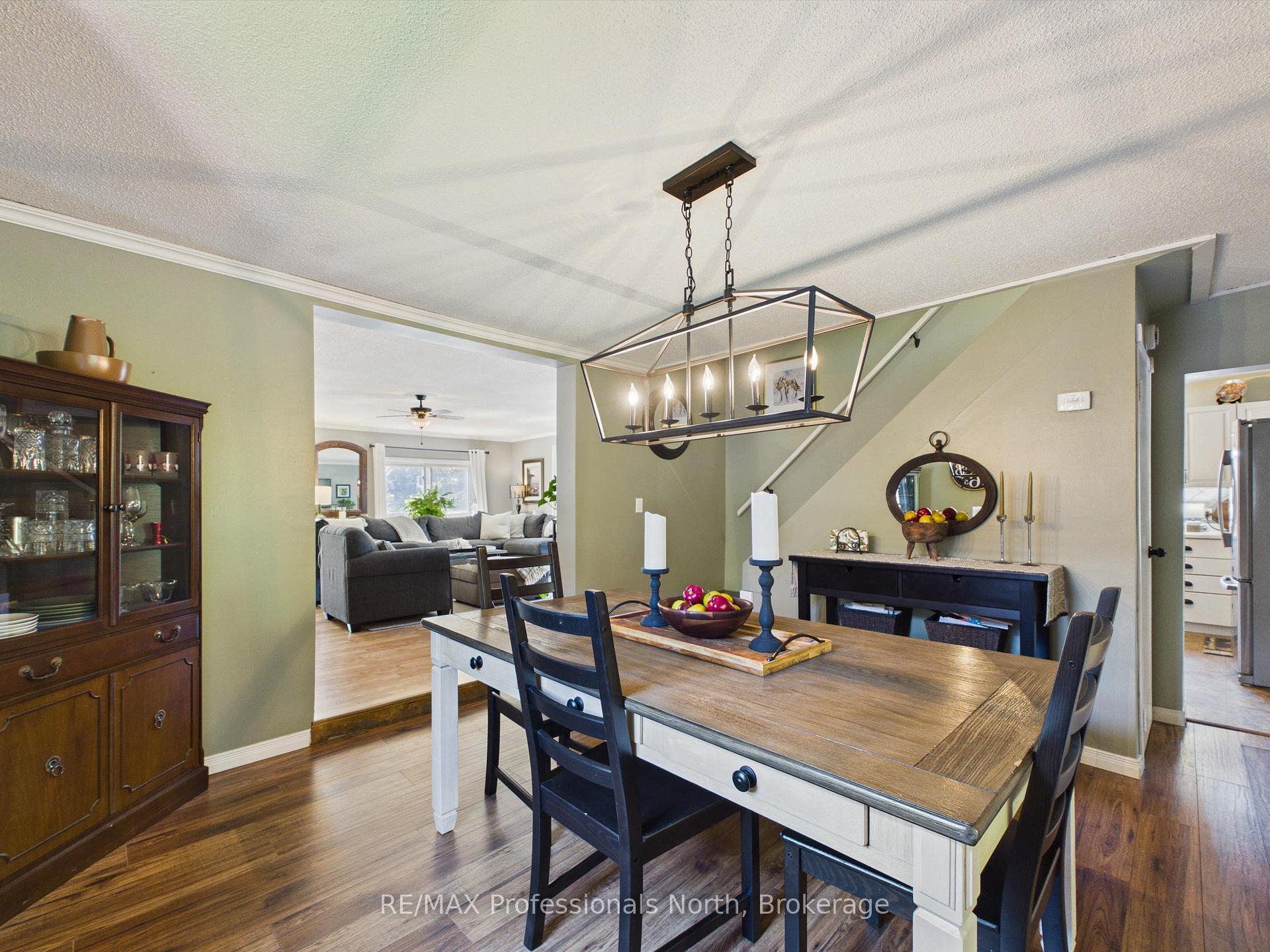 Photo 21 of 36 Edward Street, Bracebridge — HOMEH