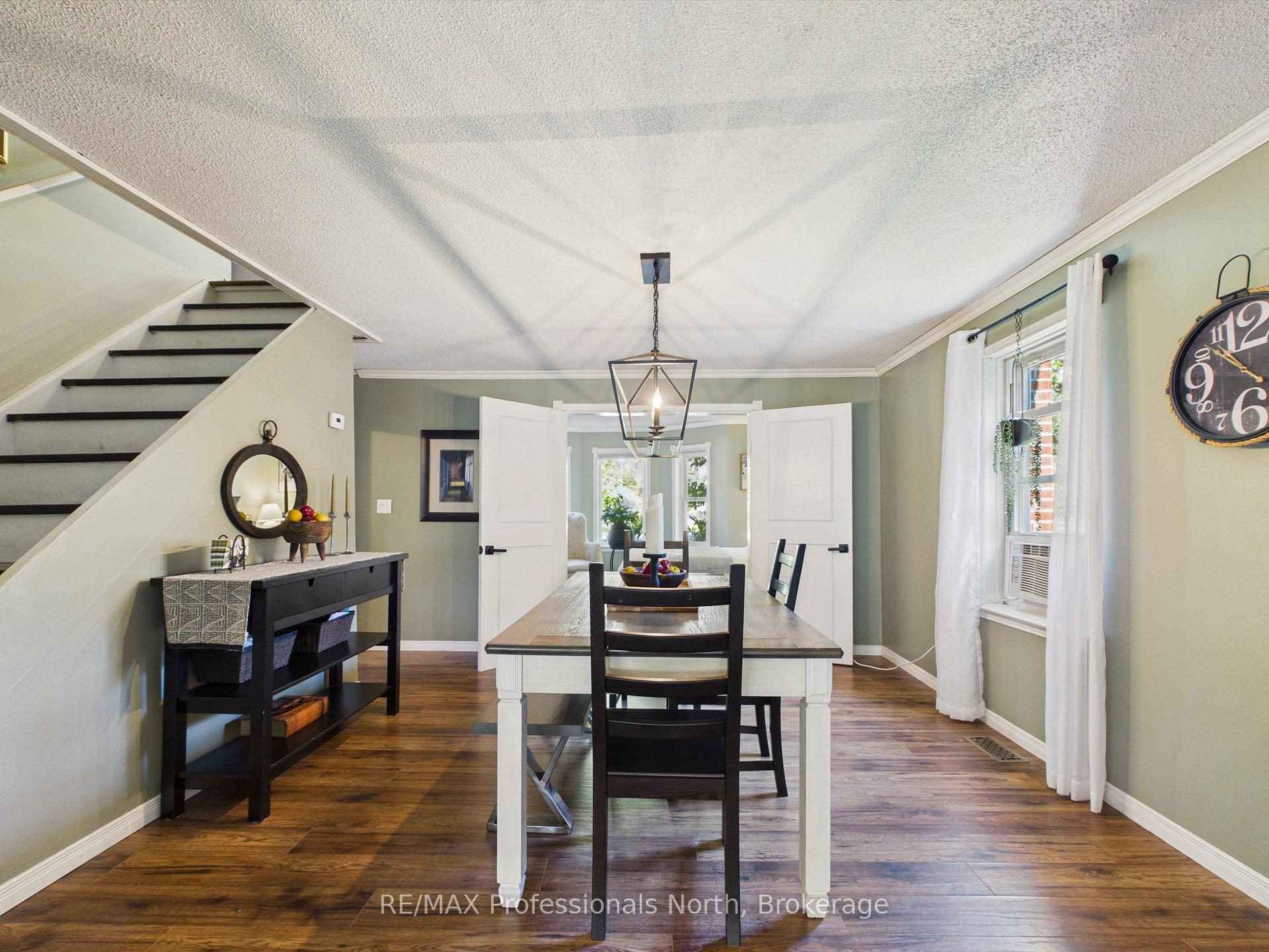 Photo 24 of 36 Edward Street, Bracebridge — HOMEH
