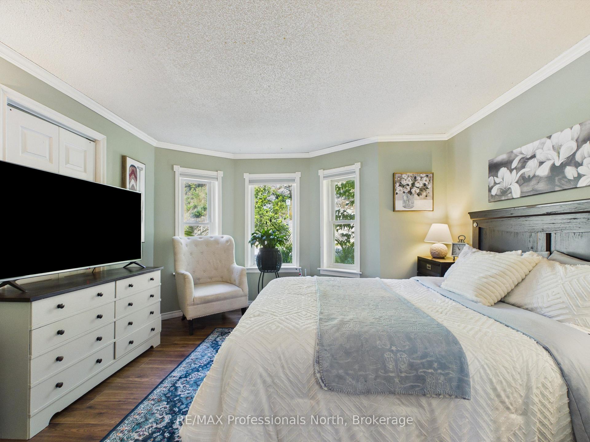 Photo 27 of 36 Edward Street, Bracebridge — HOMEH