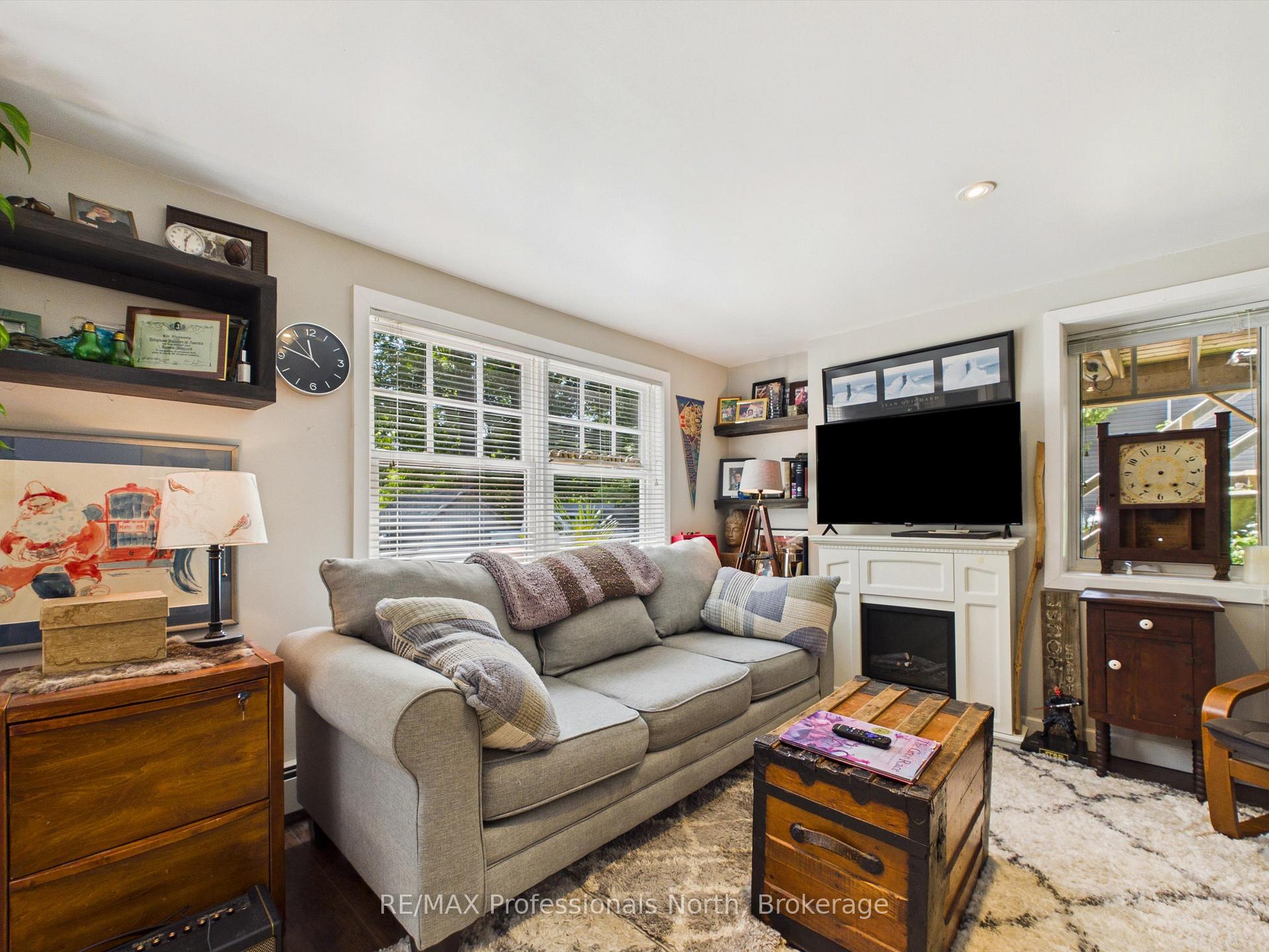 Photo 33 of 36 Edward Street, Bracebridge — HOMEH