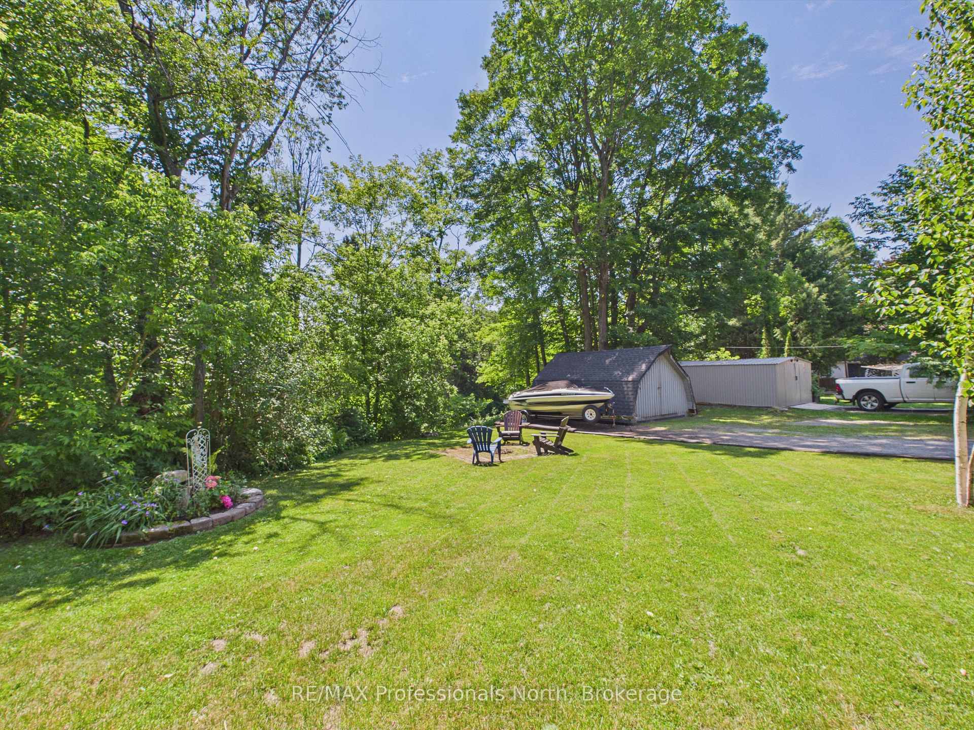 Photo 43 of 36 Edward Street, Bracebridge — HOMEH