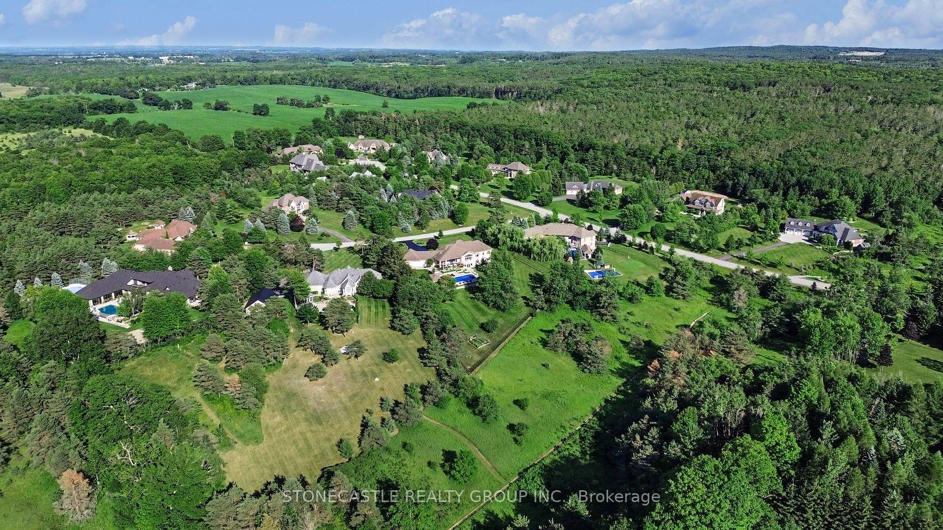 Photo 45 of 4 Sugarbush Lane, Uxbridge, Rural Uxbridge — HOMEH