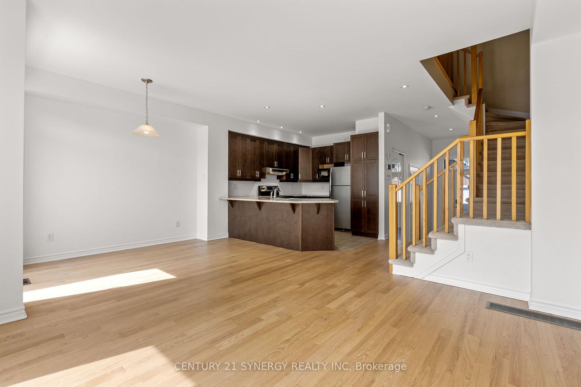 Photo 13 of 430 Foxhall Way, Ottawa, Kanata - Bridlewood — HOMEH