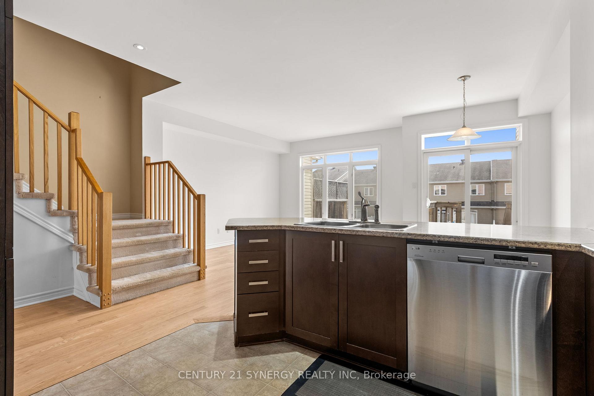 Photo 18 of 430 Foxhall Way, Ottawa, Kanata - Bridlewood — HOMEH