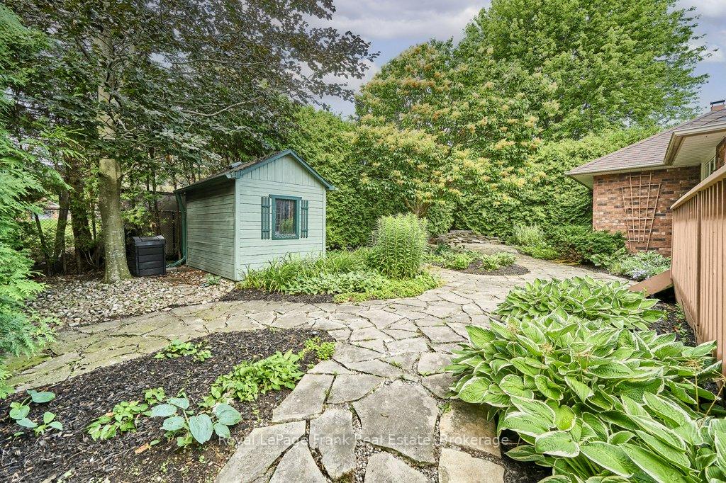 Photo 5 of 137 Samac Trail, Oshawa, Samac — HOMEH