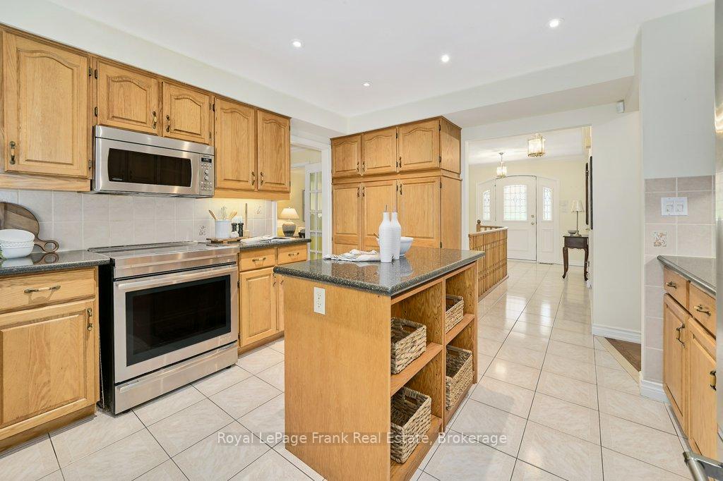 Photo 20 of 137 Samac Trail, Oshawa, Samac — HOMEH