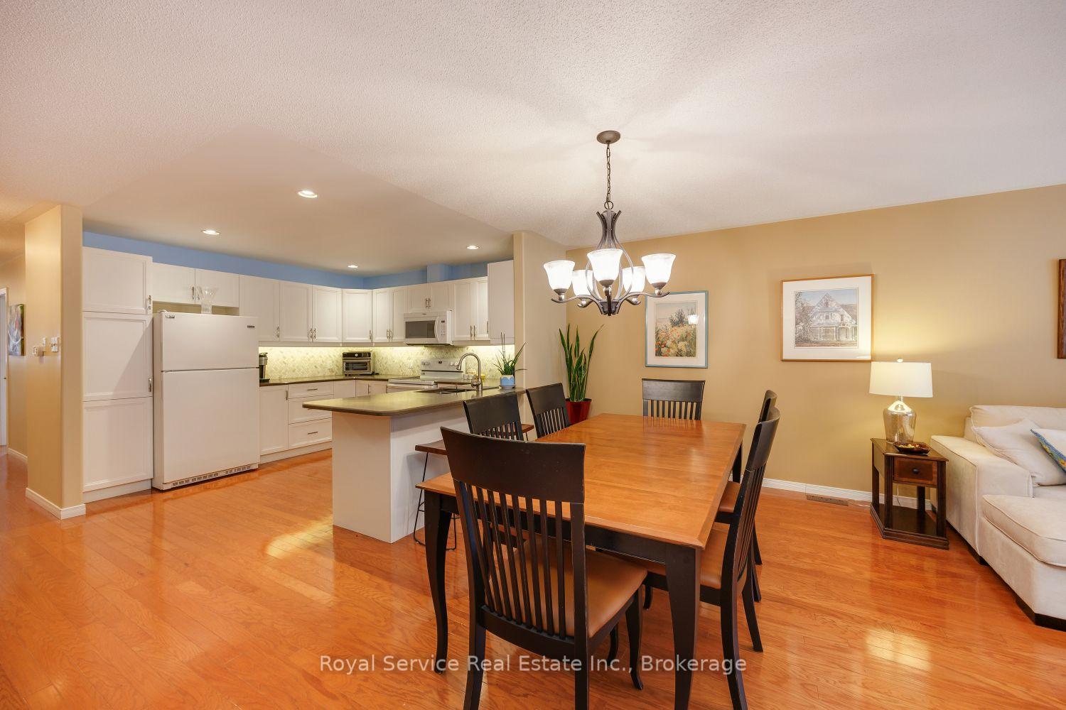 Photo 12 of Unit 6, 877 Wentworth Street, Peterborough, Otonabee Ward 1 — HOMEH