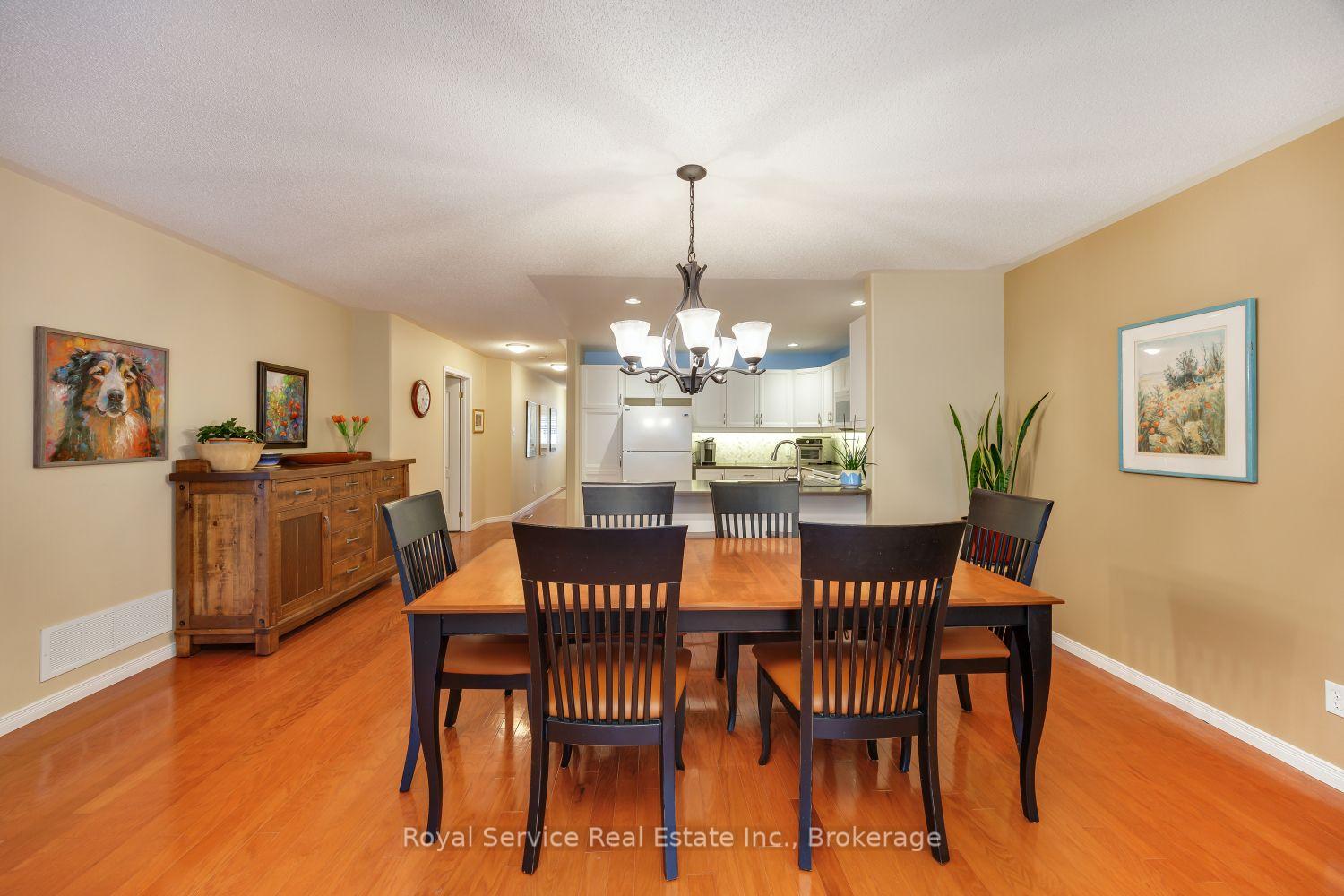 Photo 13 of Unit 6, 877 Wentworth Street, Peterborough, Otonabee Ward 1 — HOMEH