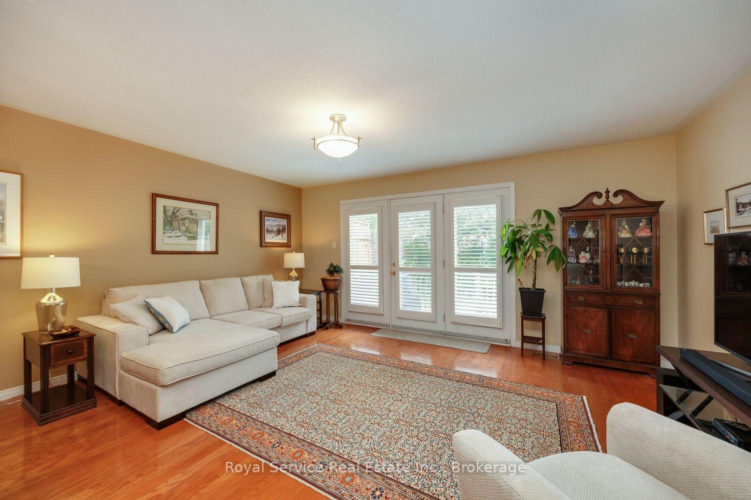 Photo 16 of Unit 6, 877 Wentworth Street, Peterborough, Otonabee Ward 1 — HOMEH