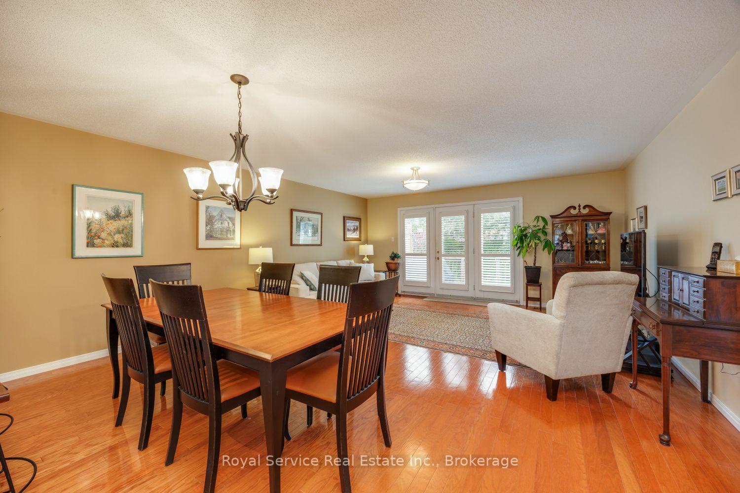 Photo 18 of Unit 6, 877 Wentworth Street, Peterborough, Otonabee Ward 1 — HOMEH