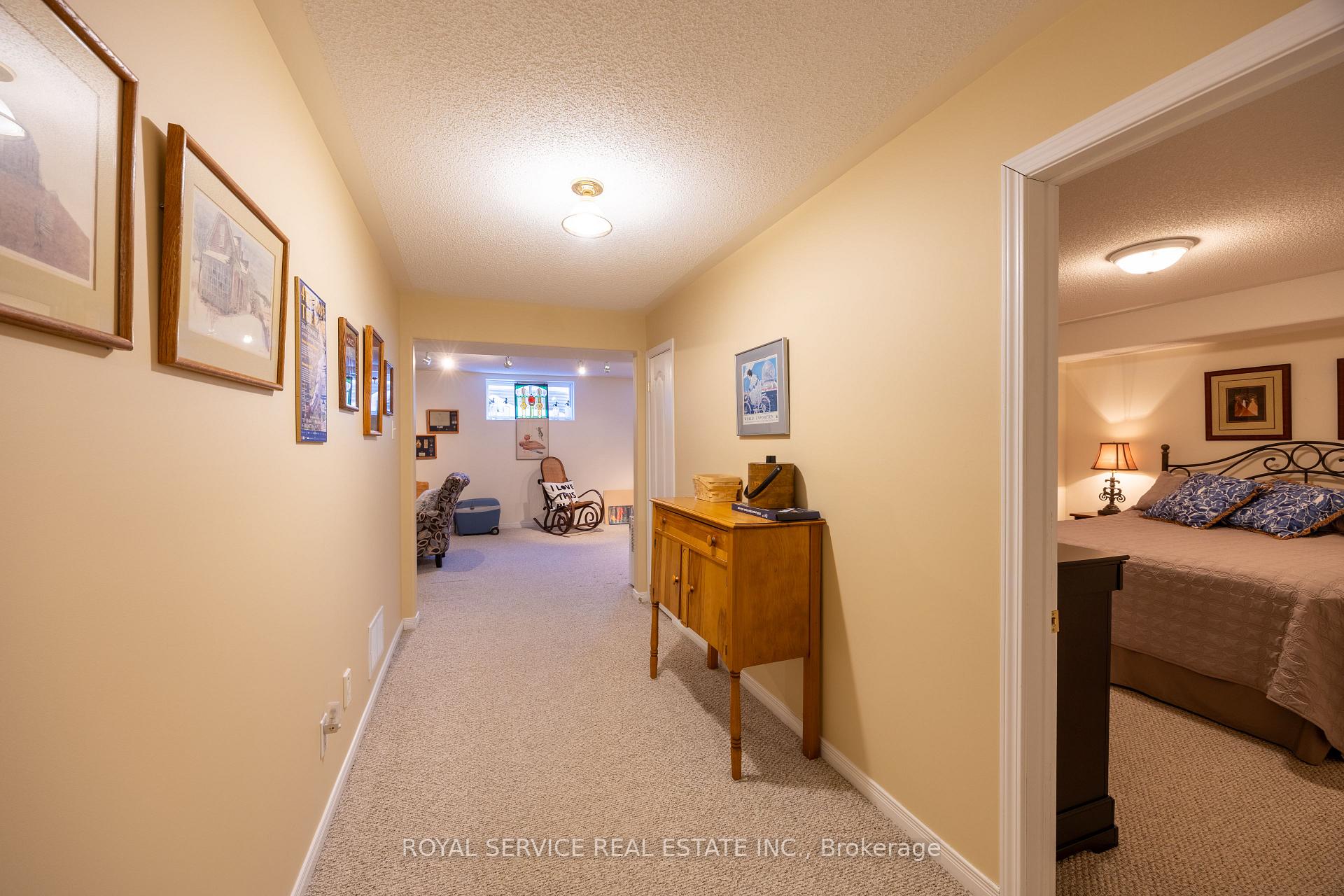 Photo 22 of Unit 6, 877 Wentworth Street, Peterborough, Otonabee Ward 1 — HOMEH