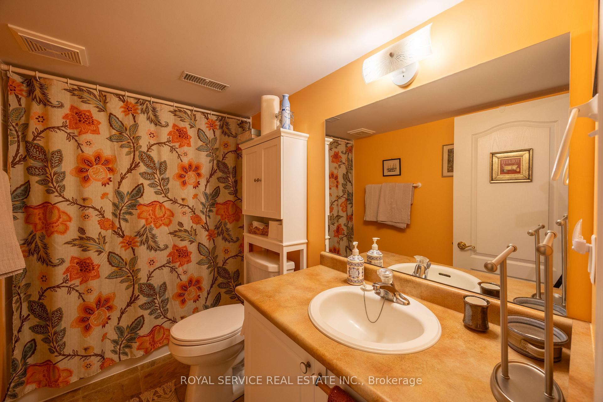 Photo 25 of Unit 6, 877 Wentworth Street, Peterborough, Otonabee Ward 1 — HOMEH