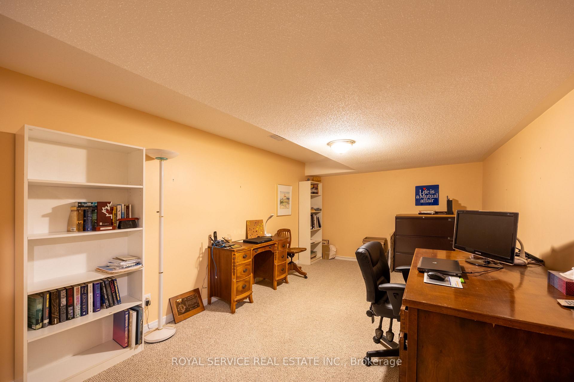 Photo 27 of Unit 6, 877 Wentworth Street, Peterborough, Otonabee Ward 1 — HOMEH