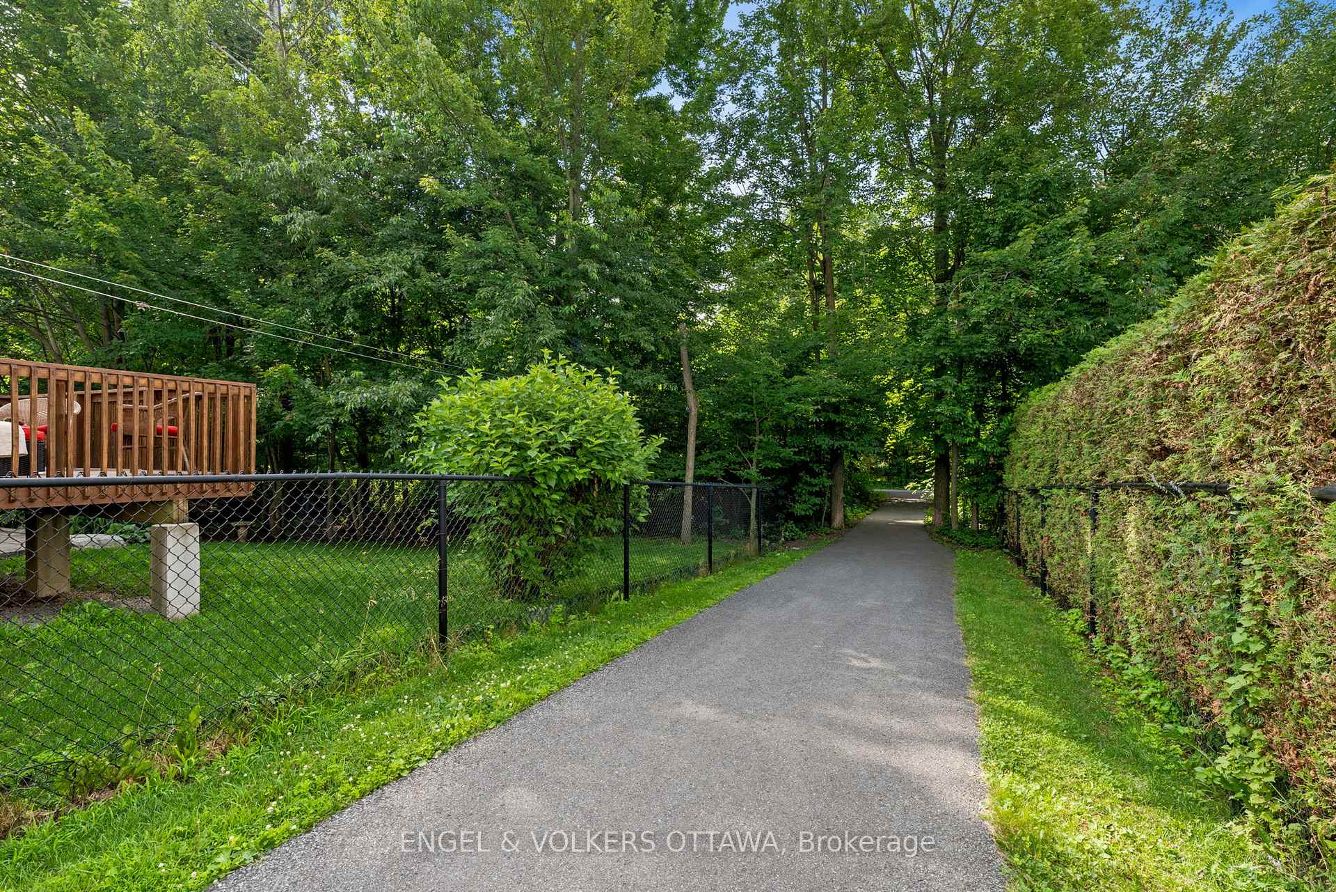 Photo 43 of 140 Station Trail, Russell, Village of Russell — HOMEH