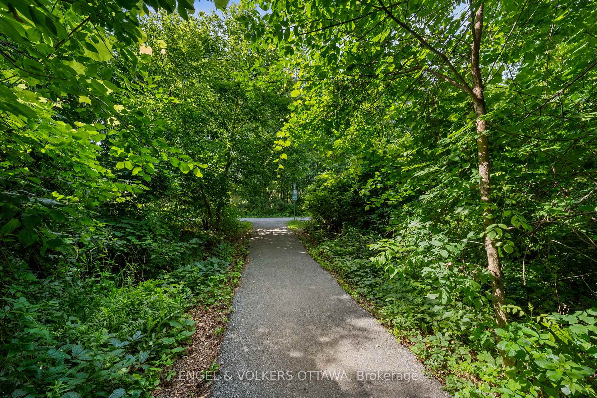Photo 45 of 140 Station Trail, Russell, Village of Russell — HOMEH