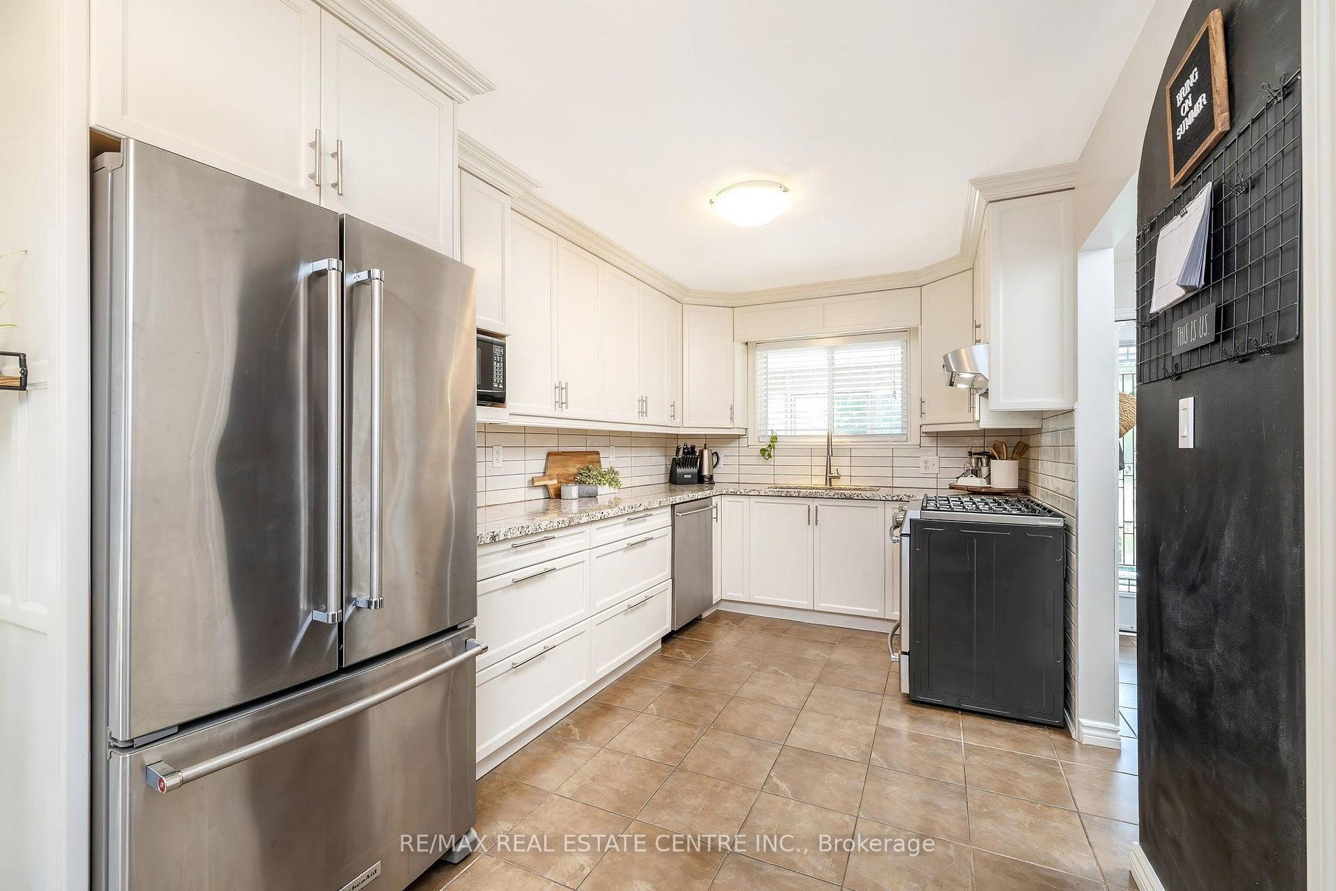 Photo 14 of 889 Anderson Avenue, Milton, Timberlea — HOMEH