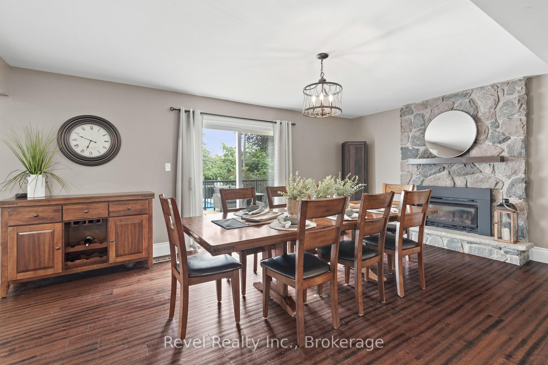 Photo 12 of 81 Sanderling Crescent, Kawartha Lakes, Lindsay — HOMEH
