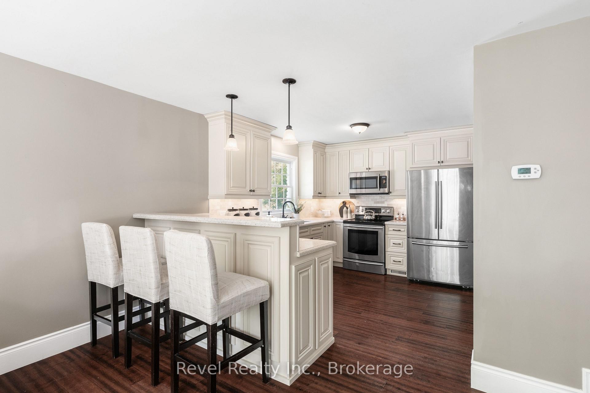 Photo 17 of 81 Sanderling Crescent, Kawartha Lakes, Lindsay — HOMEH