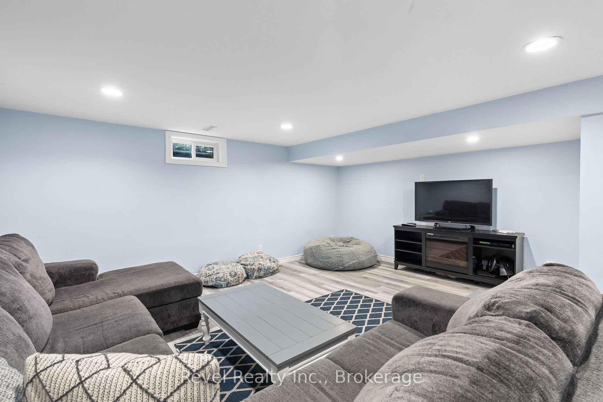 Photo 35 of 81 Sanderling Crescent, Kawartha Lakes, Lindsay — HOMEH