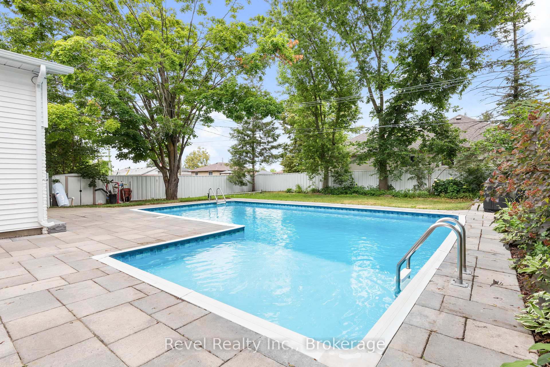 Photo 45 of 81 Sanderling Crescent, Kawartha Lakes, Lindsay — HOMEH