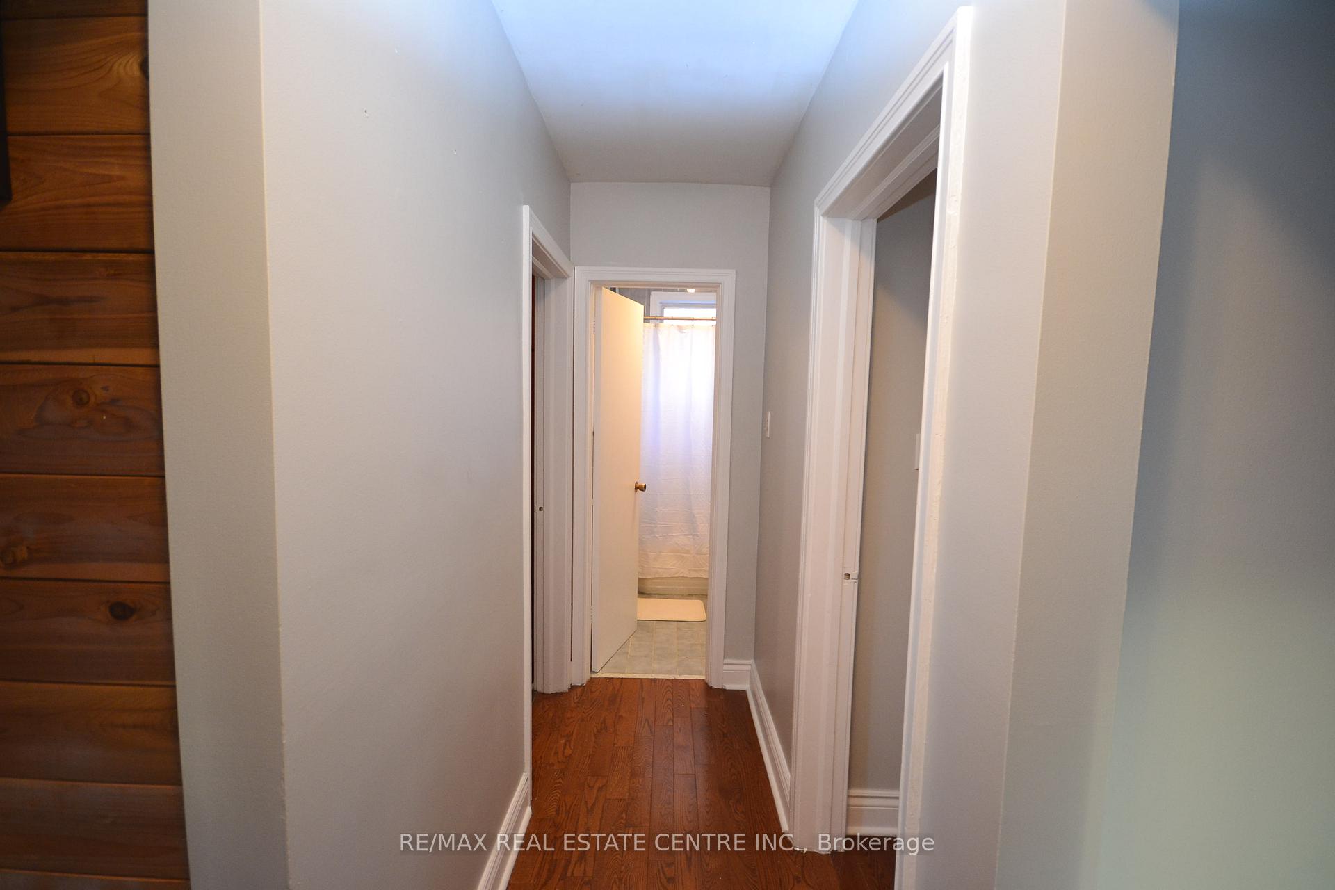 Photo 19 of 75 Cynthia Road, Toronto, Rockcliffe-Smythe — HOMEH