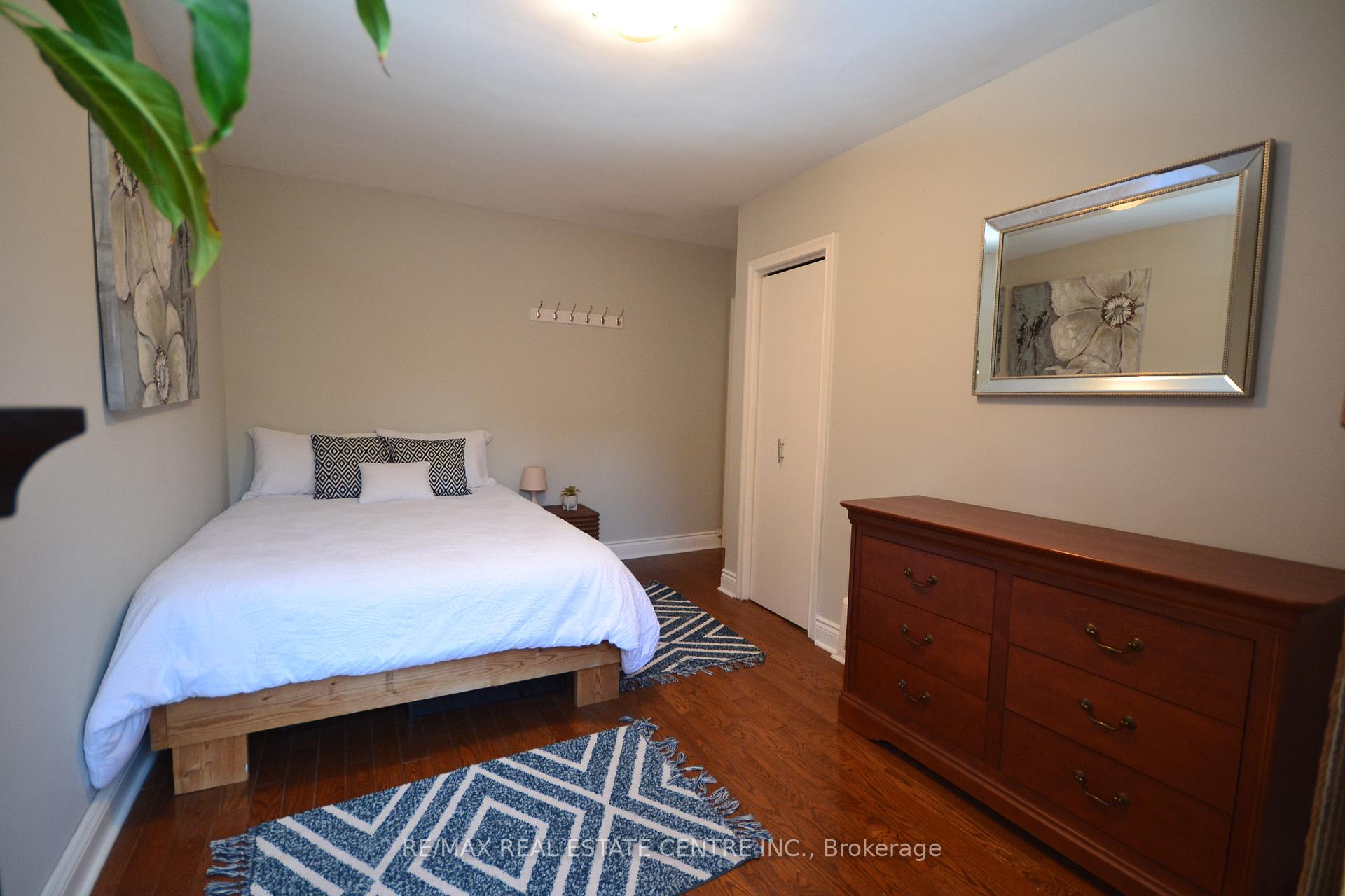 Photo 20 of 75 Cynthia Road, Toronto, Rockcliffe-Smythe — HOMEH
