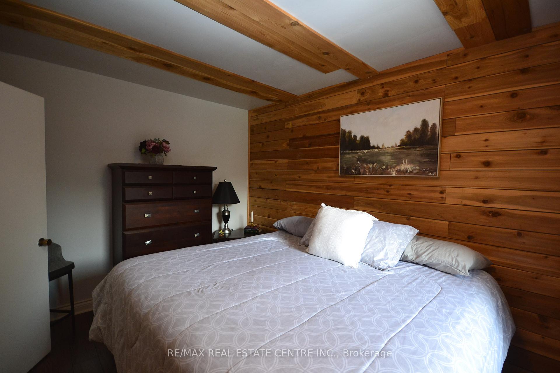 Photo 26 of 75 Cynthia Road, Toronto, Rockcliffe-Smythe — HOMEH