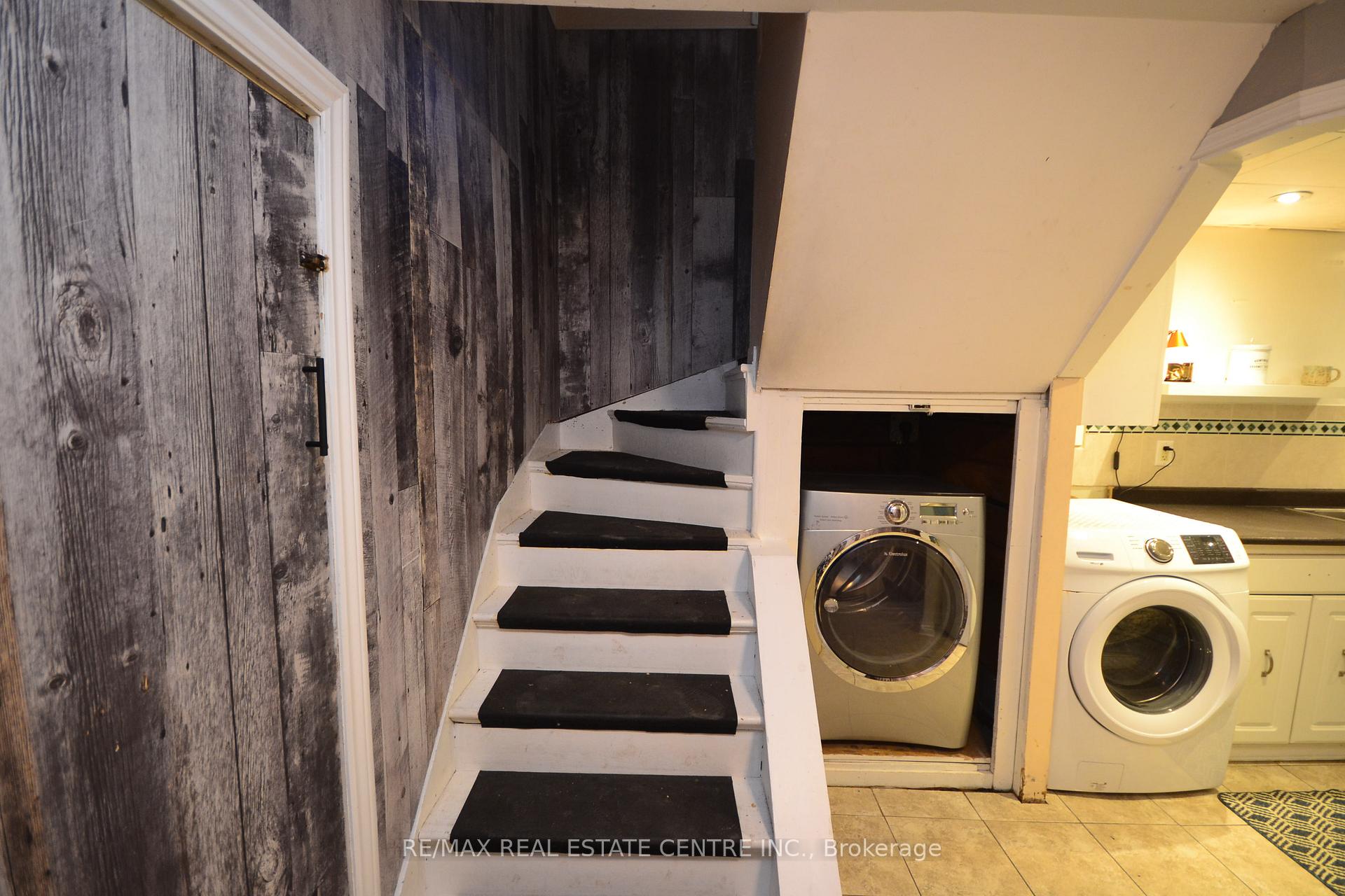 Photo 30 of 75 Cynthia Road, Toronto, Rockcliffe-Smythe — HOMEH