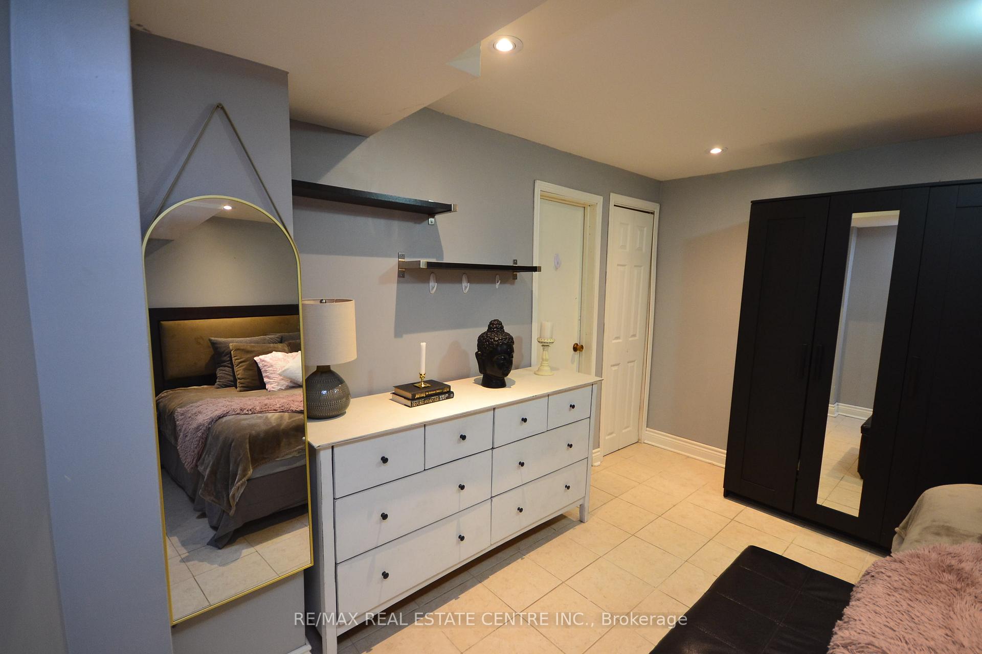 Photo 39 of 75 Cynthia Road, Toronto, Rockcliffe-Smythe — HOMEH