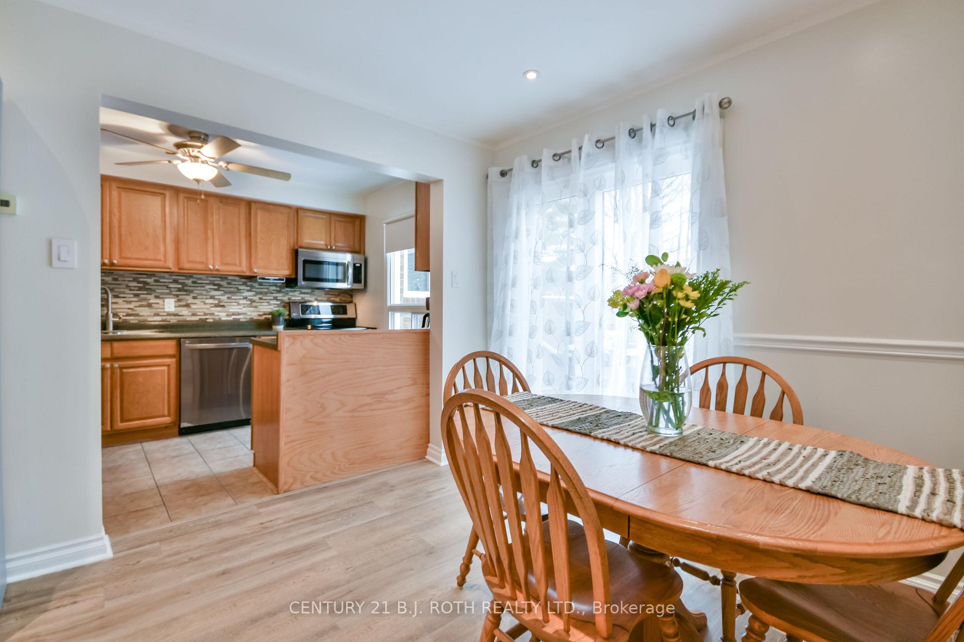 Photo 5 of Unit 43, 165 Kozlov Street, Barrie, West Bayfield — HOMEH
