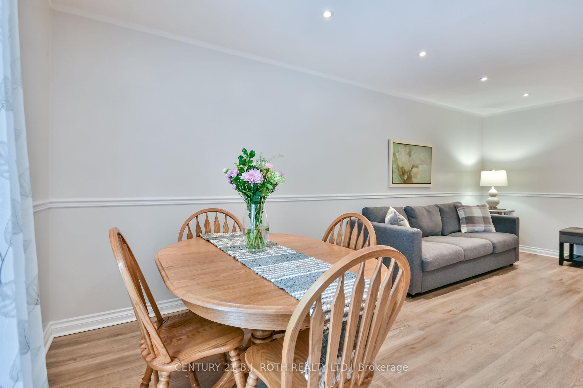 Photo 10 of Unit 43, 165 Kozlov Street, Barrie, West Bayfield — HOMEH
