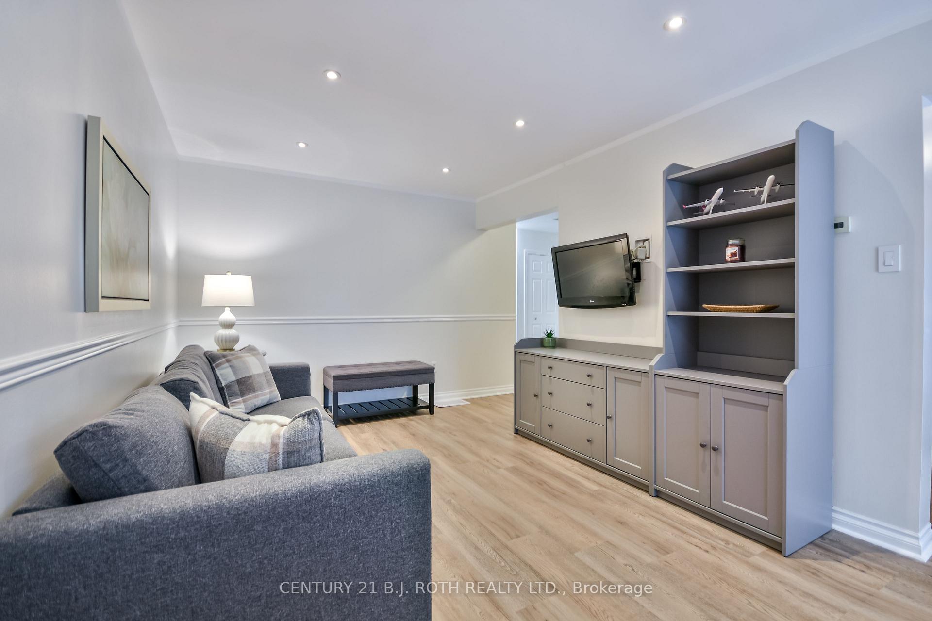 Photo 11 of Unit 43, 165 Kozlov Street, Barrie, West Bayfield — HOMEH