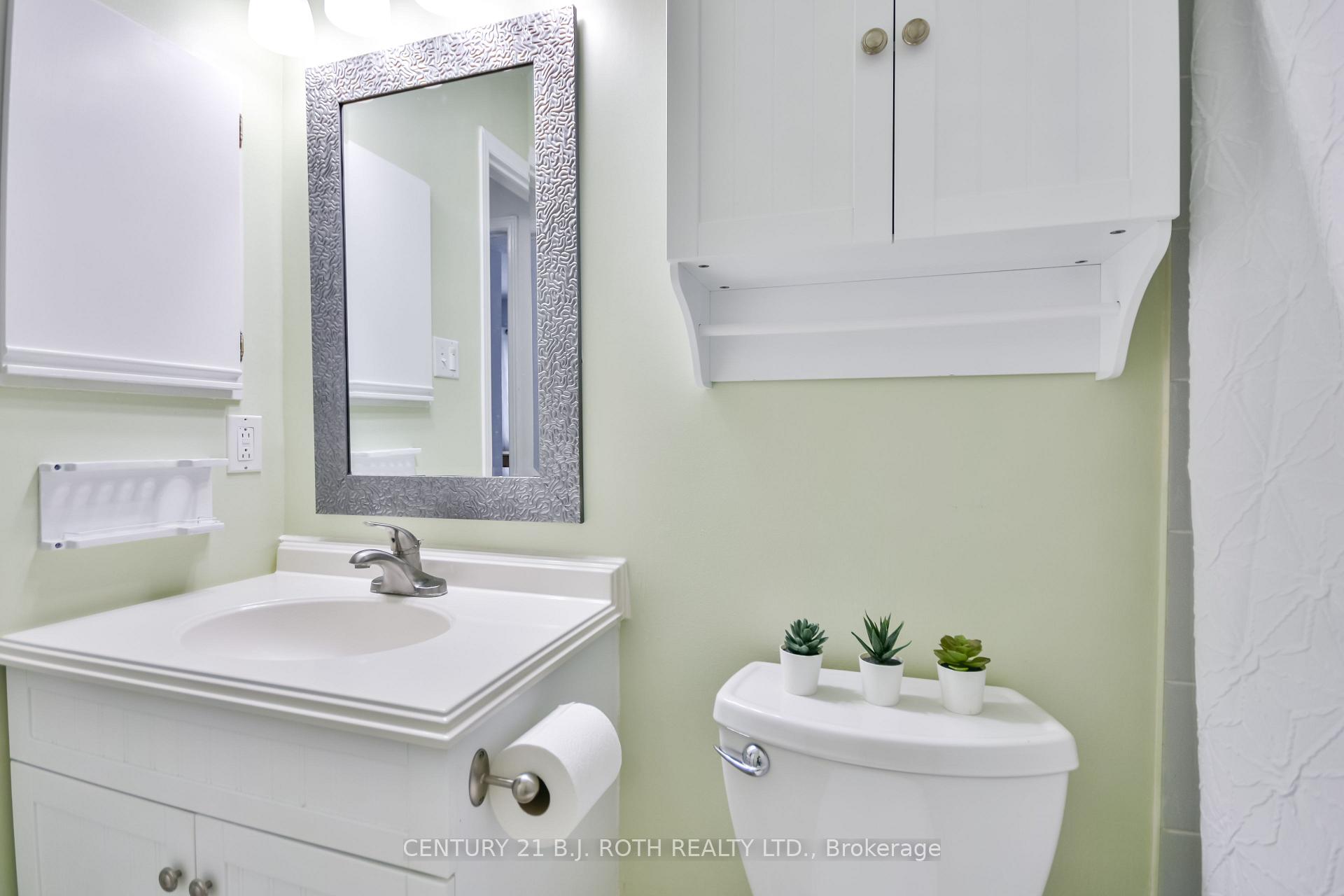 Photo 15 of Unit 43, 165 Kozlov Street, Barrie, West Bayfield — HOMEH