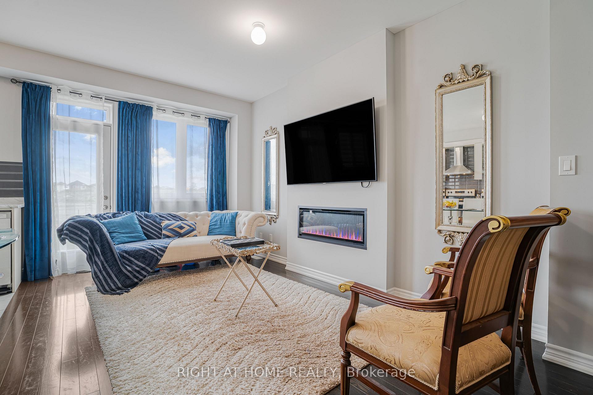 Photo 2 of 192 Closson Drive, Whitby, Rural Whitby — HOMEH