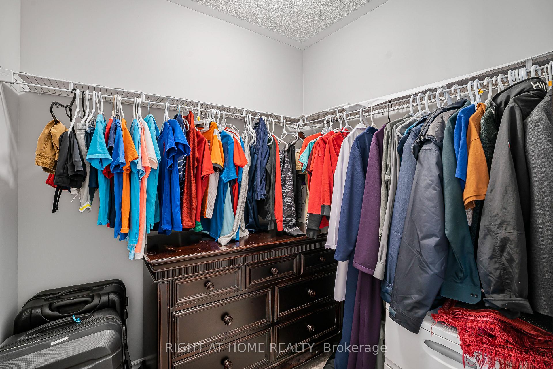 Photo 7 of 192 Closson Drive, Whitby, Rural Whitby — HOMEH