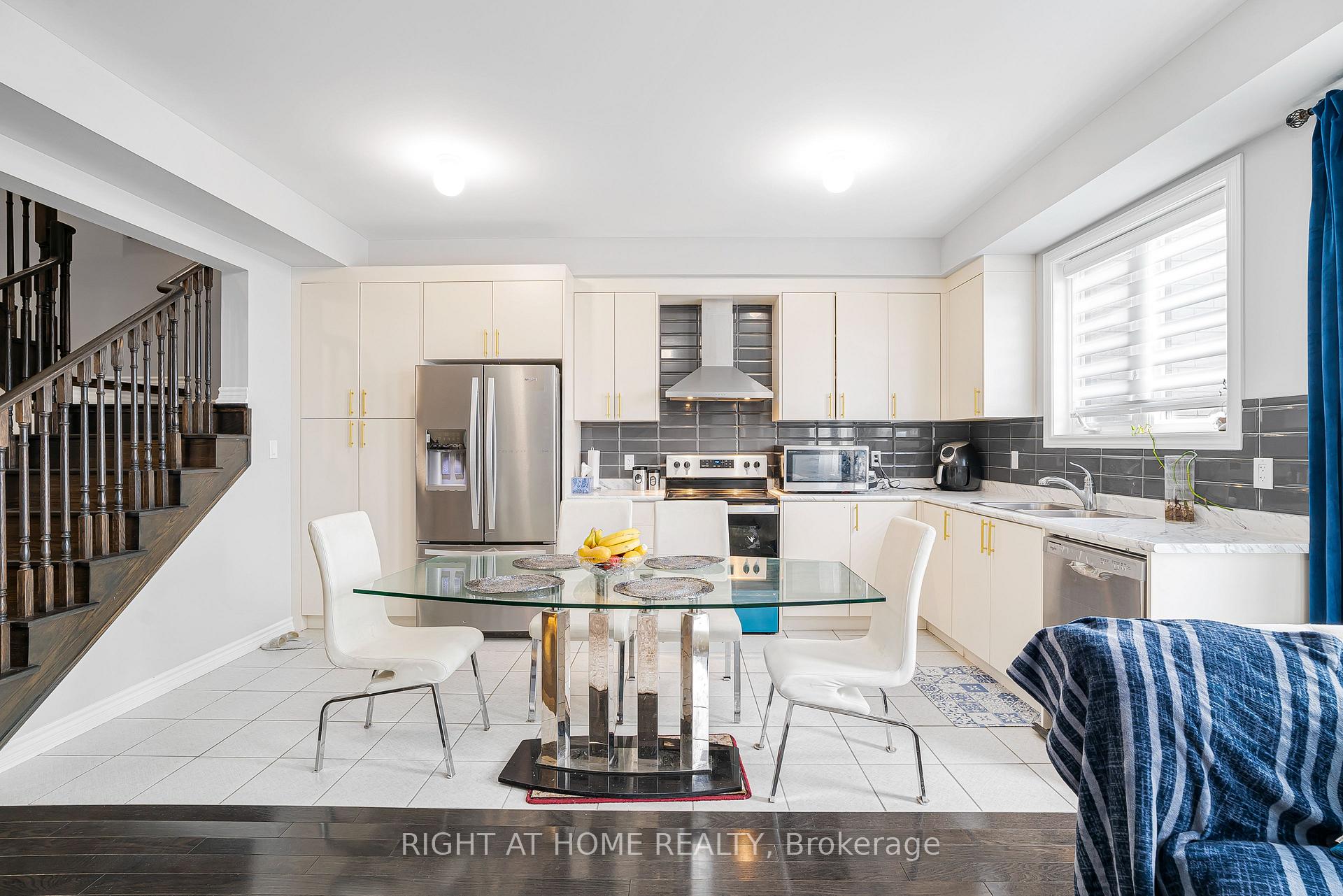 Photo 20 of 192 Closson Drive, Whitby, Rural Whitby — HOMEH