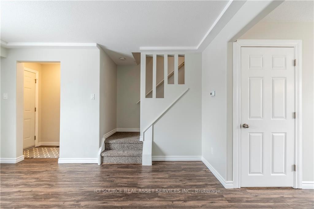 Photo 1 of Unit 45, 205 Carlyle Drive, London, East I — HOMEH