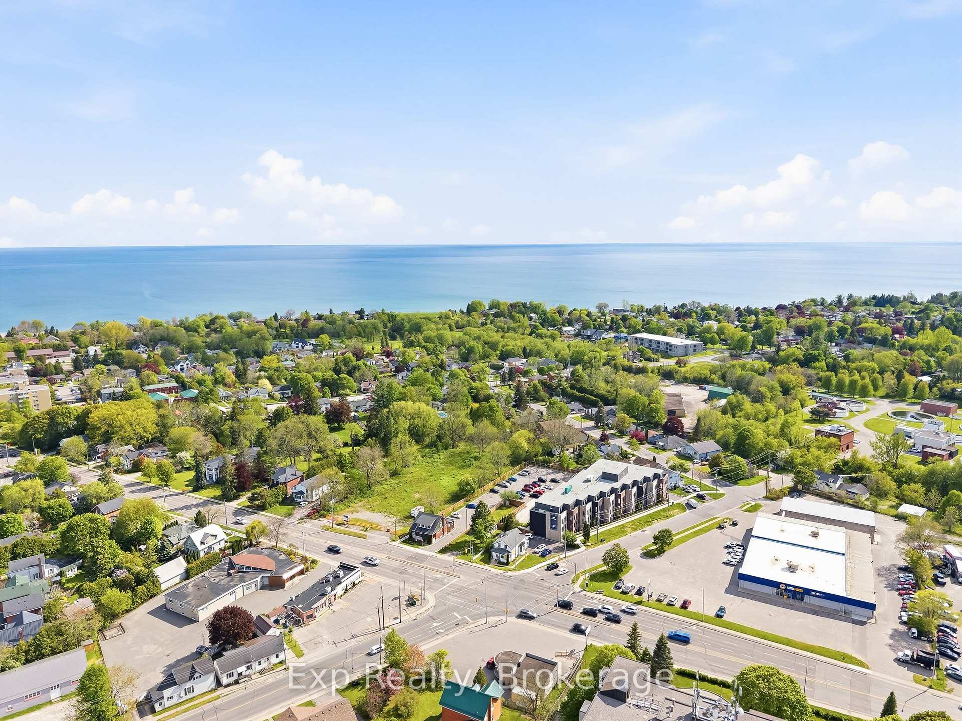 Photo 2 of 395A William Street, Cobourg — HOMEH
