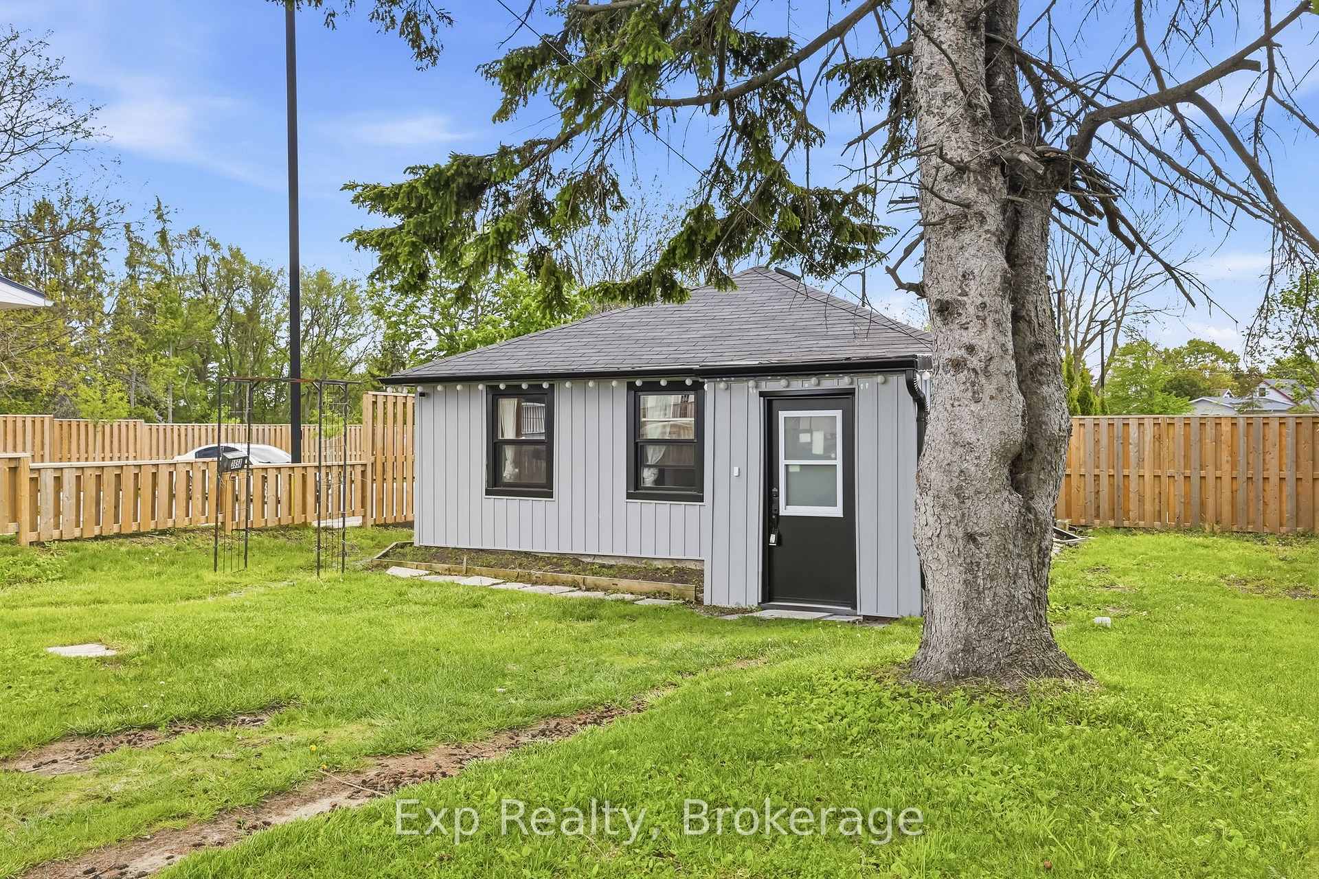 Photo 5 of 395A William Street, Cobourg — HOMEH