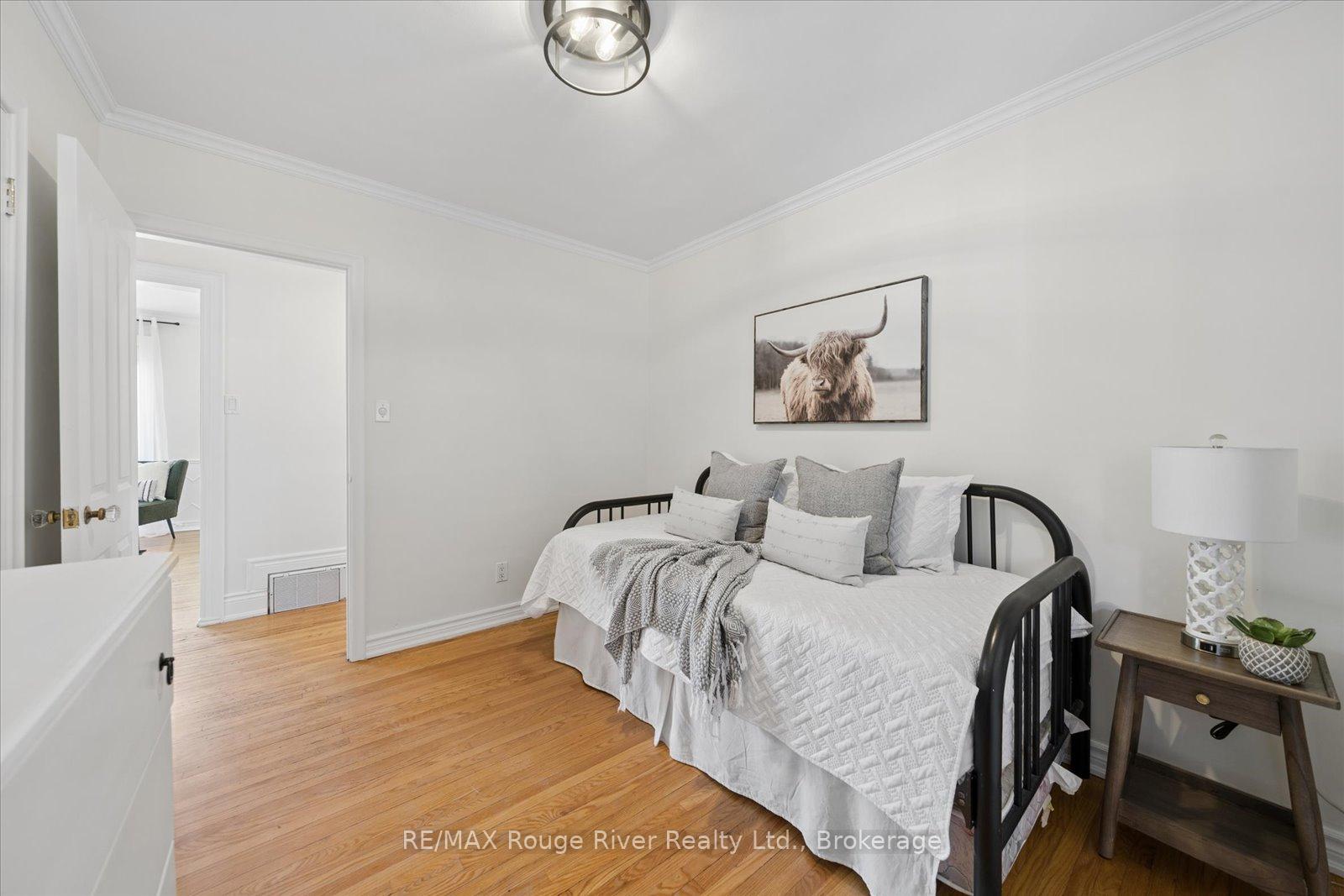 Photo 28 of 702 Gilbert Street W, Whitby, Downtown Whitby — HOMEH