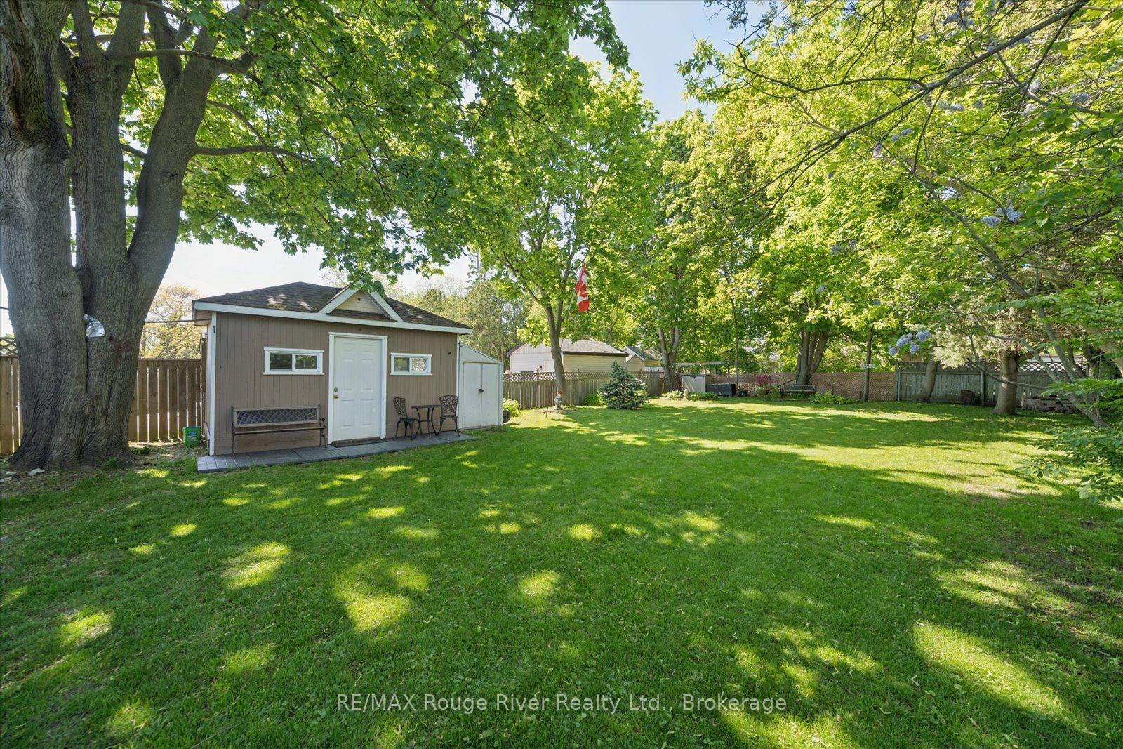 Photo 48 of 702 Gilbert Street W, Whitby, Downtown Whitby — HOMEH