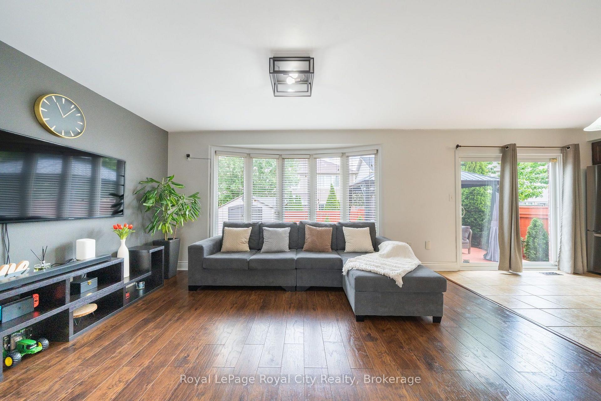 Photo 13 of 66 Horton Walk, Cambridge, Silver Heights — HOMEH