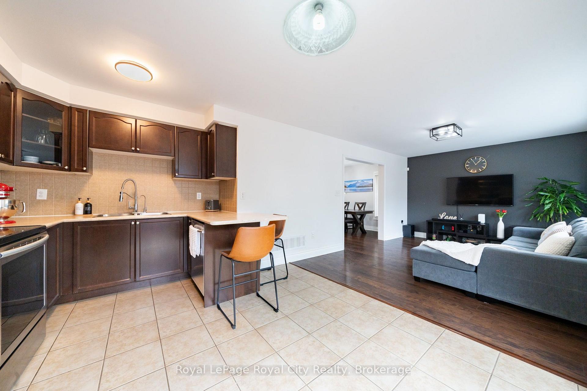 Photo 18 of 66 Horton Walk, Cambridge, Silver Heights — HOMEH