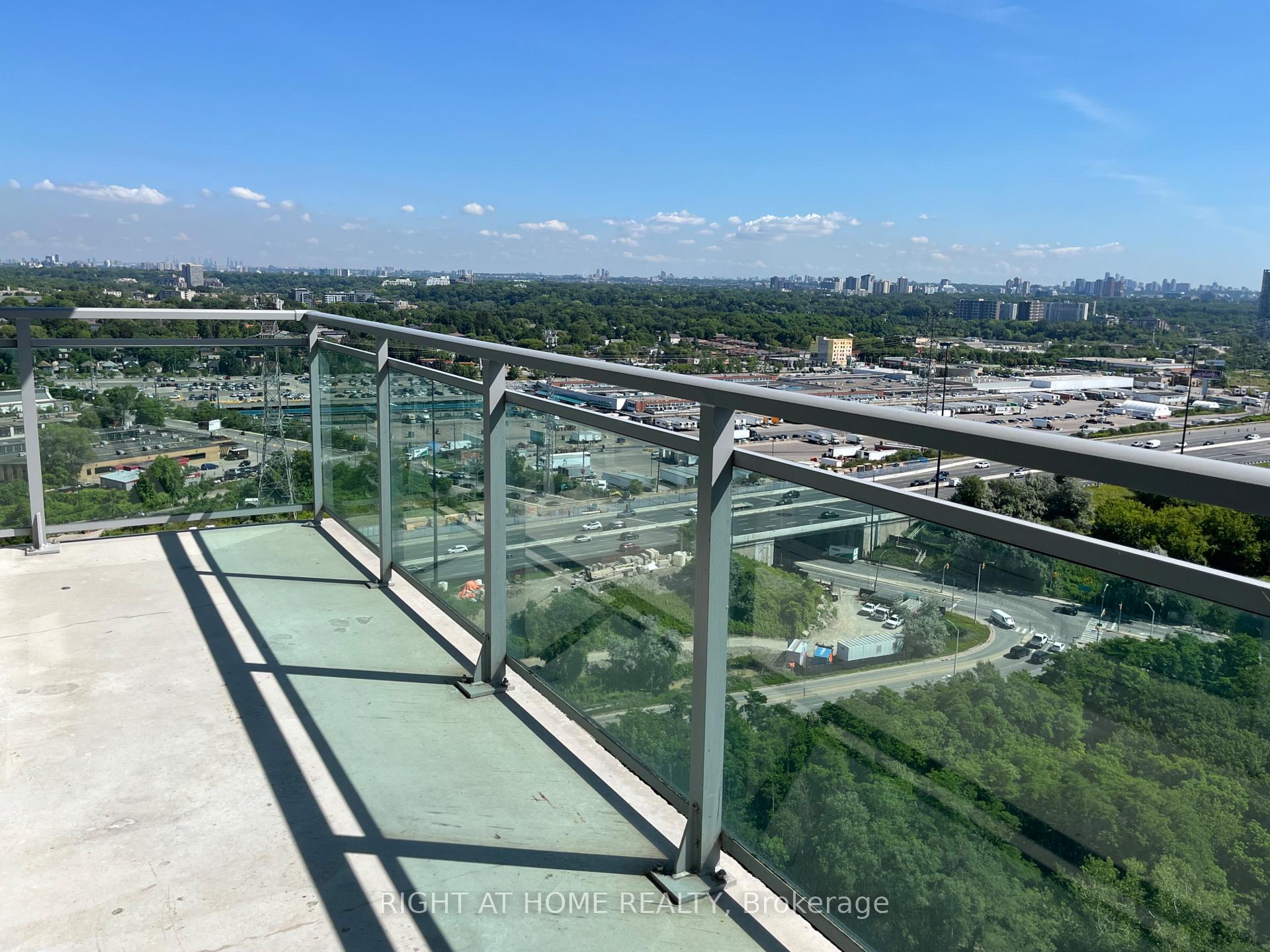 Photo 11 of 165 Legion Road, Etobicoke, Mimico — HOMEH