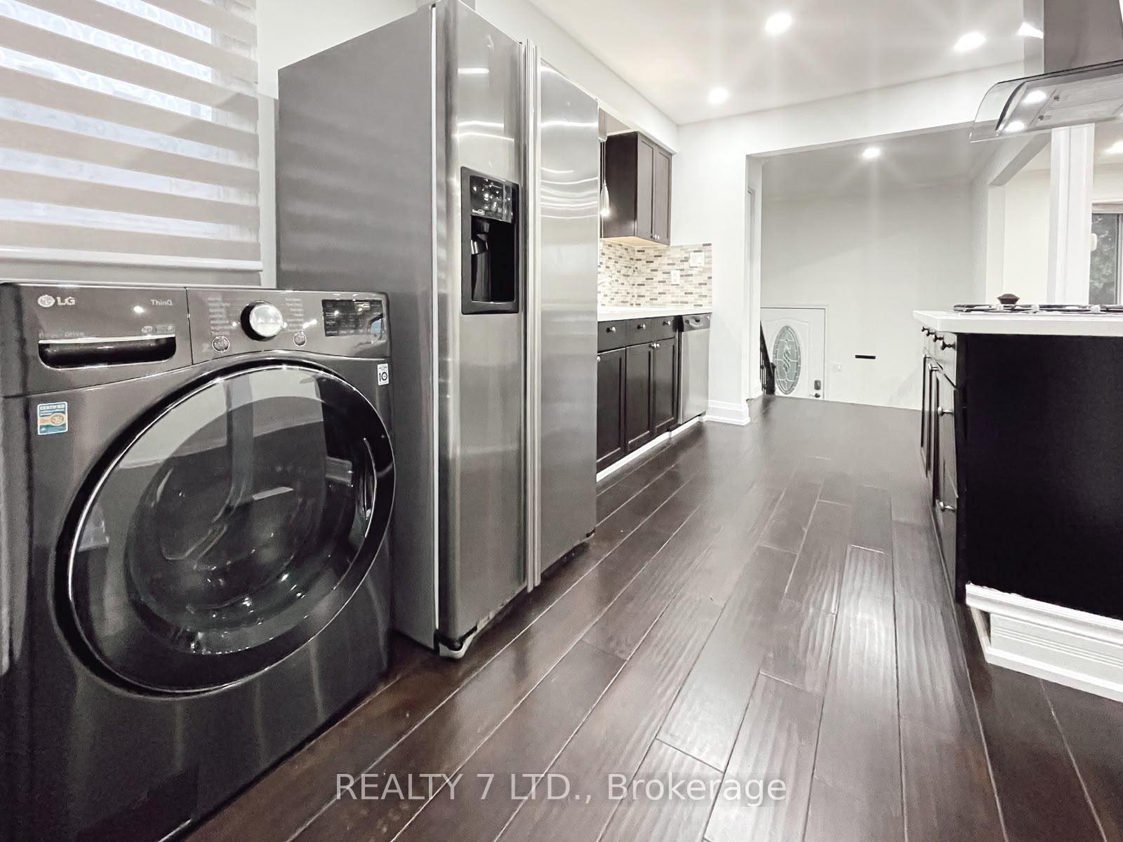 Photo 4 of Unit Main, 551 Hayward Crescent, Milton, Timberlea — HOMEH