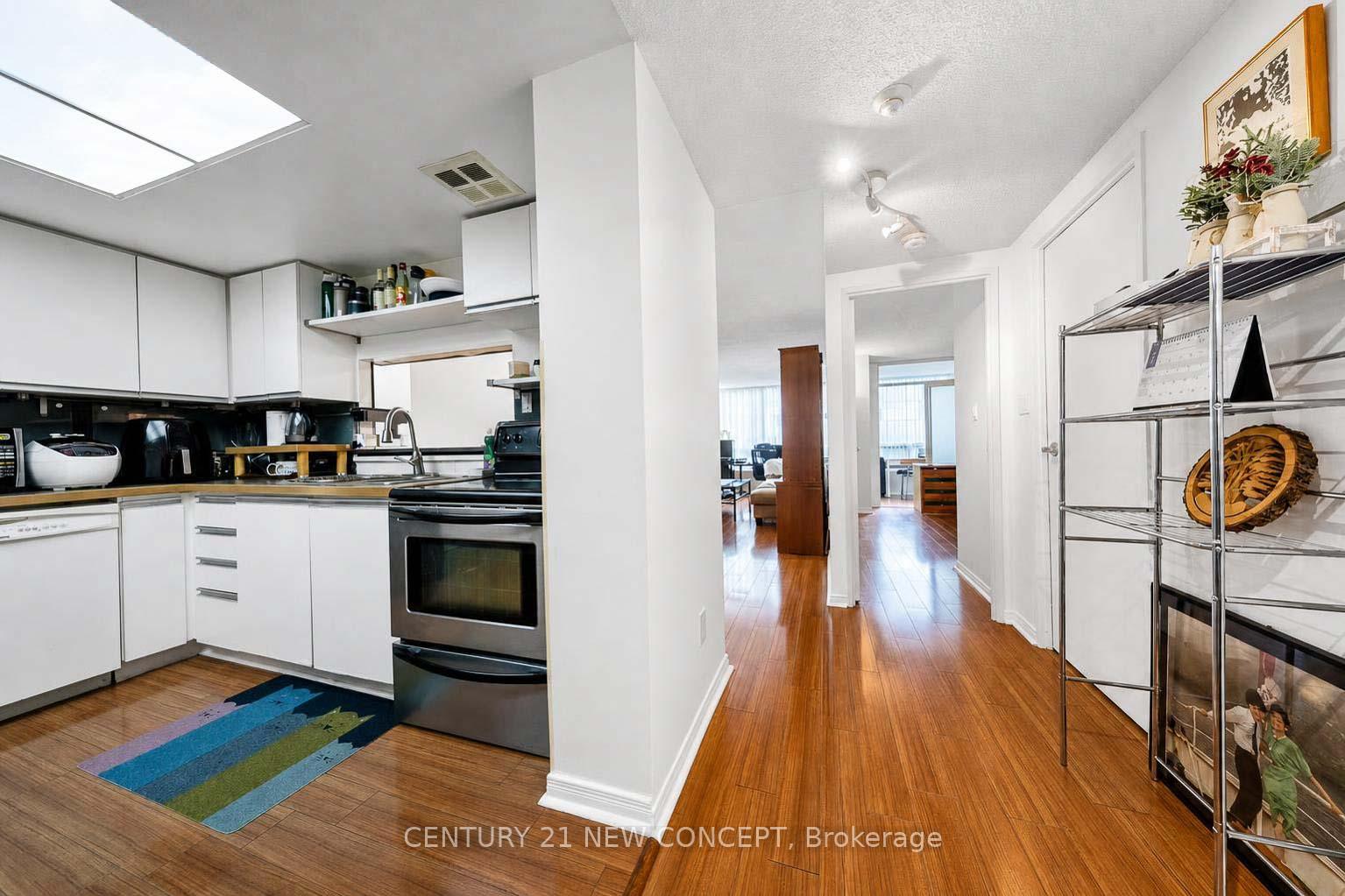 Photo 12 of Unit 101, 5765 Yonge Street, North York, Newtonbrook East — HOMEH