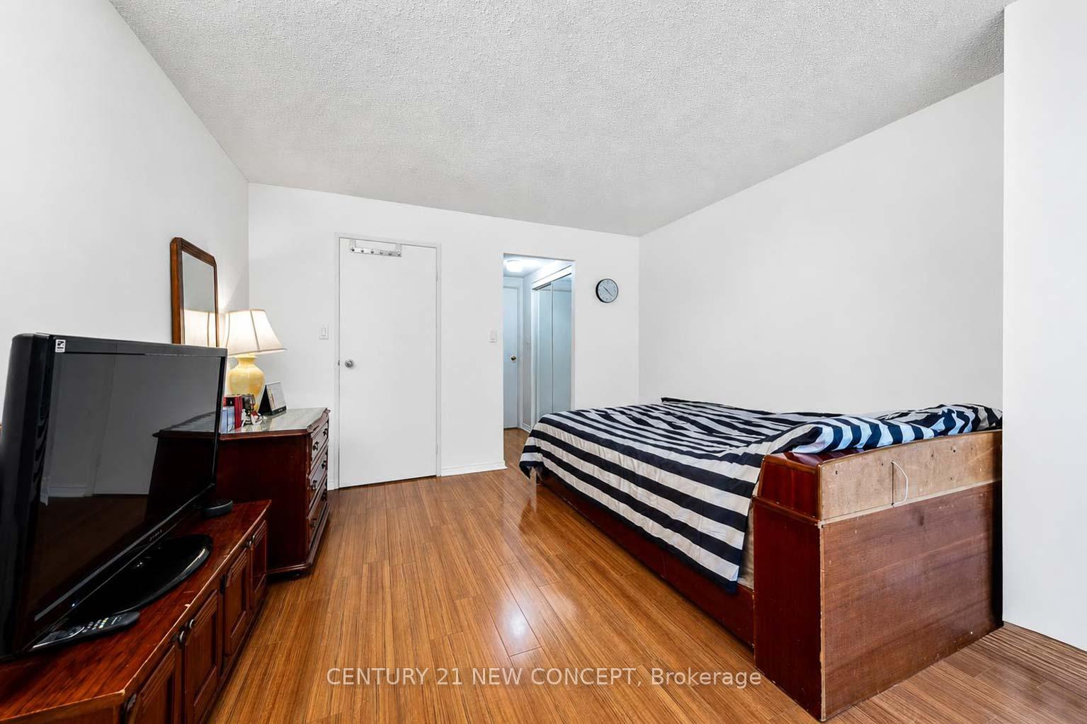 Photo 17 of Unit 101, 5765 Yonge Street, North York, Newtonbrook East — HOMEH