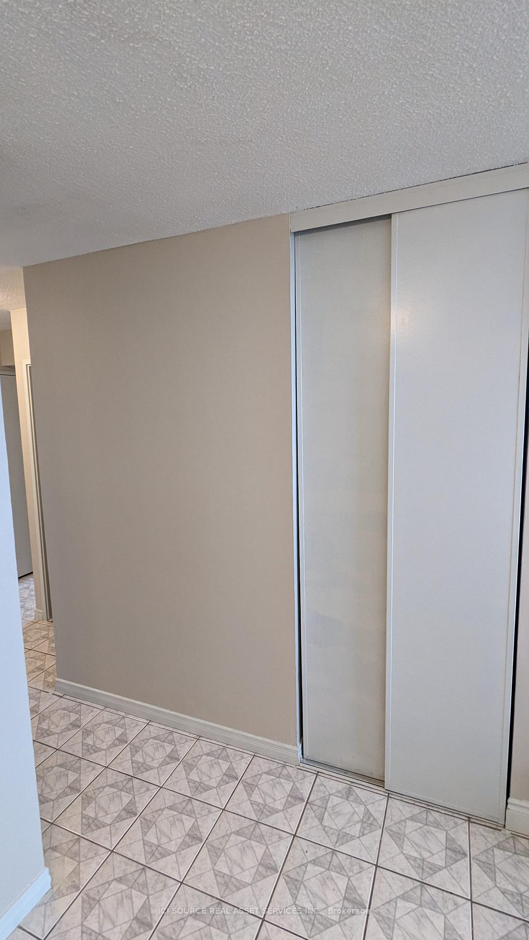 Photo 11 of Unit 2013, 340 Dixon Road, Etobicoke, Kingsview Village-The Westway — HOMEH