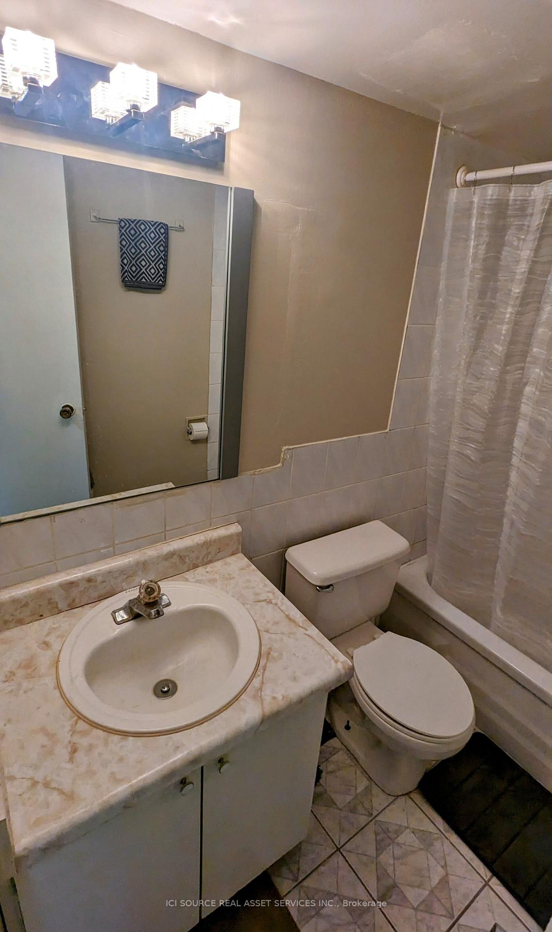 Photo 13 of Unit 2013, 340 Dixon Road, Etobicoke, Kingsview Village-The Westway — HOMEH
