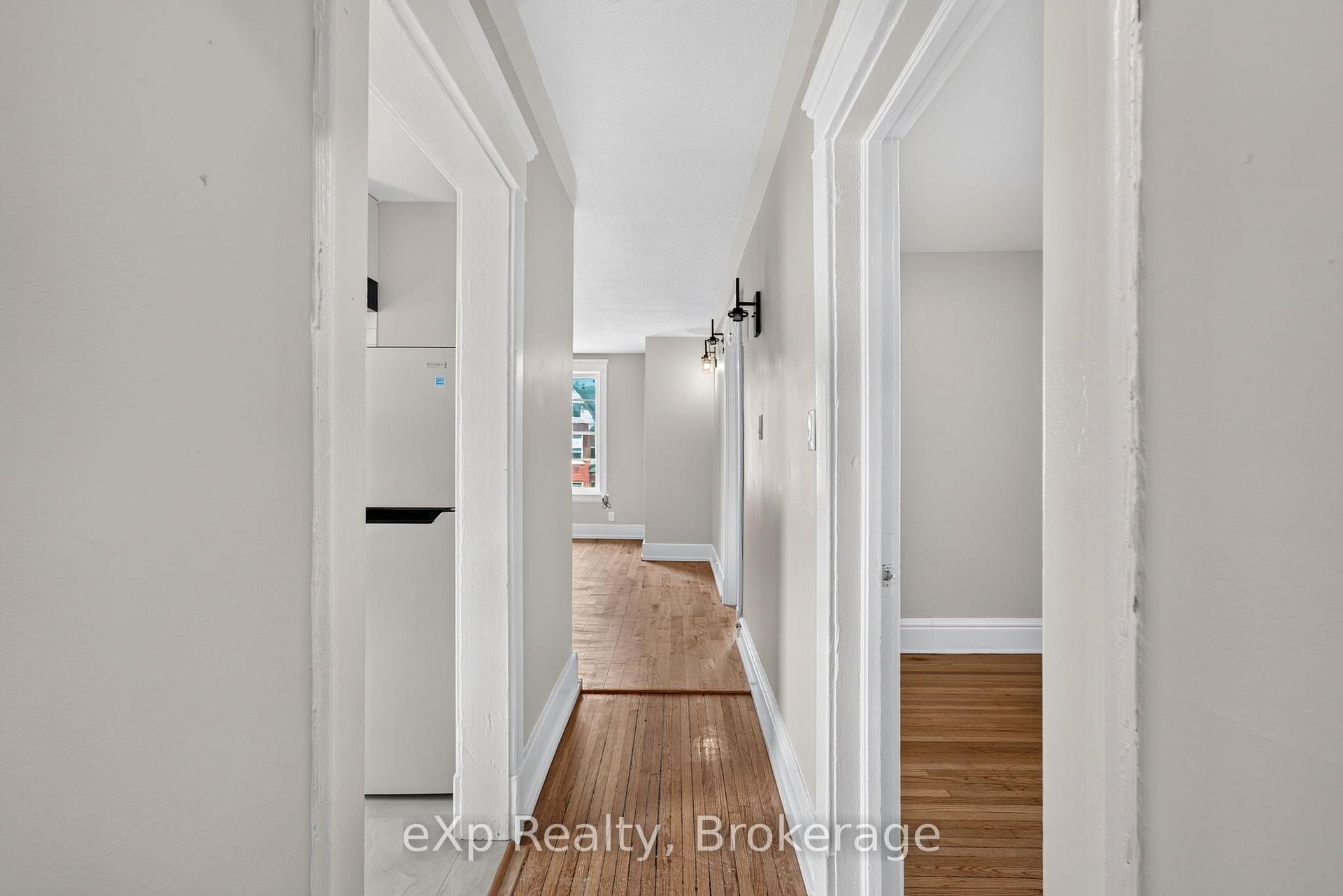 Photo 9 of 31 Waterloo Street S, Stratford — HOMEH